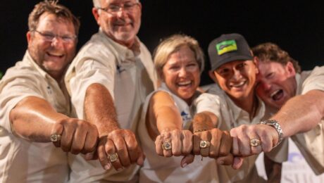 offshore-world-championship-rings Anglers showing off their championship rings.